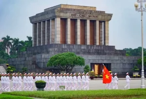 (Ảnh: Lăng Chủ tịch Hồ Chí Minh - Ho Chi Minh mausoleum)