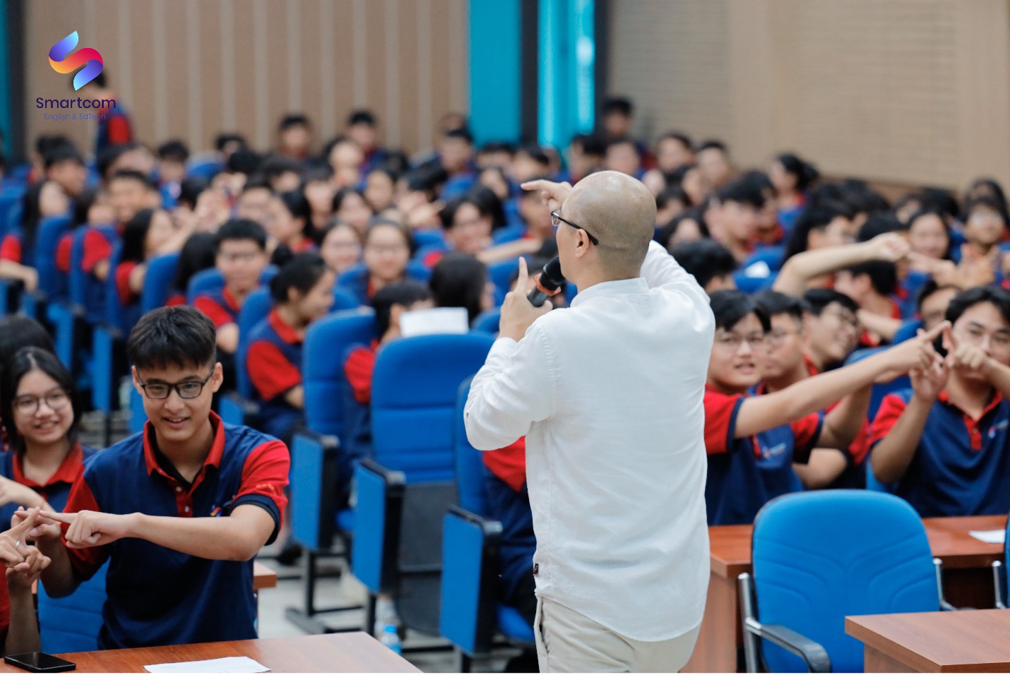 smartcom tuổi mới